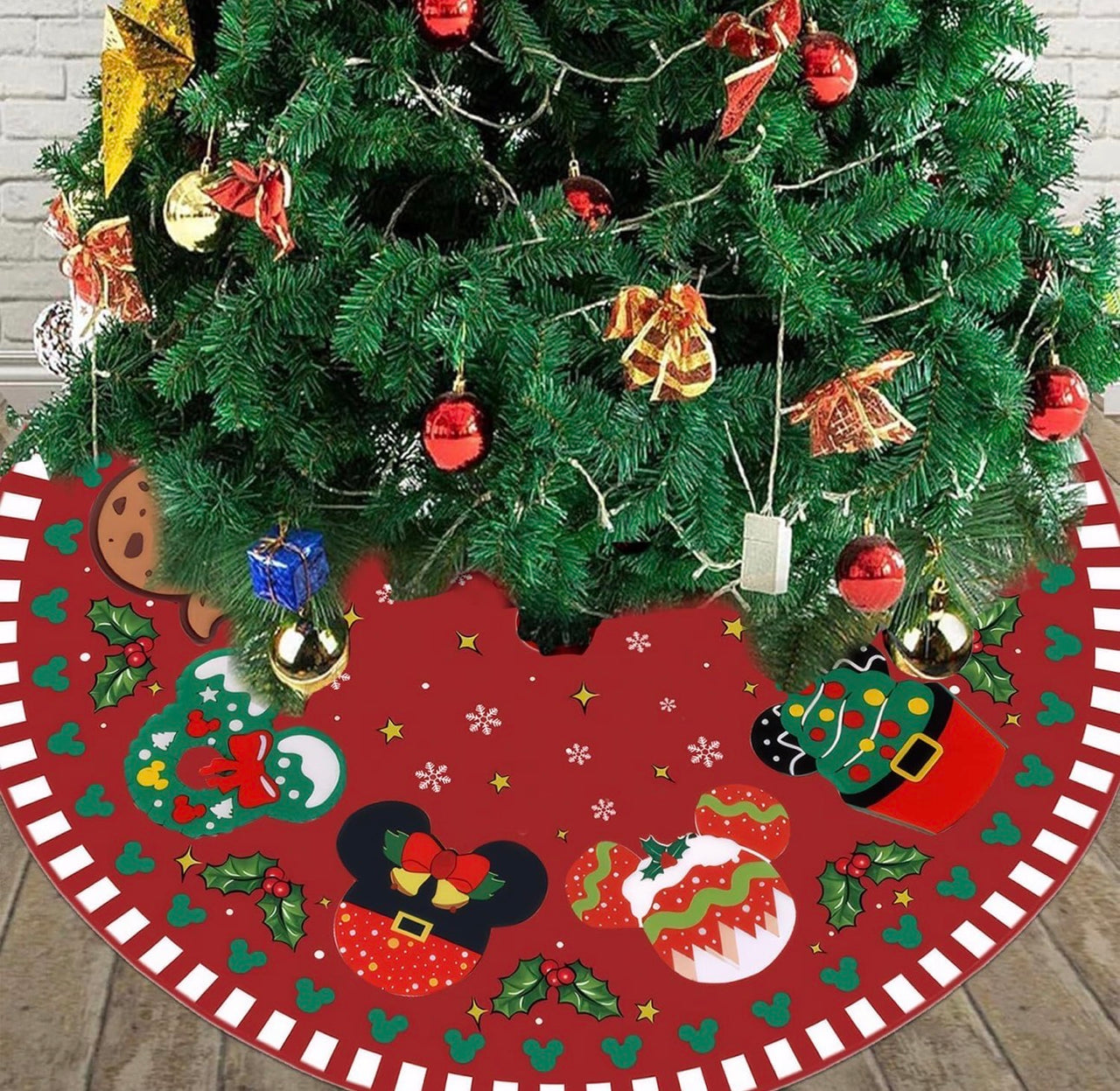 36 inch Mouse Christmas Icon Tree Skirt  (Pre-Order)