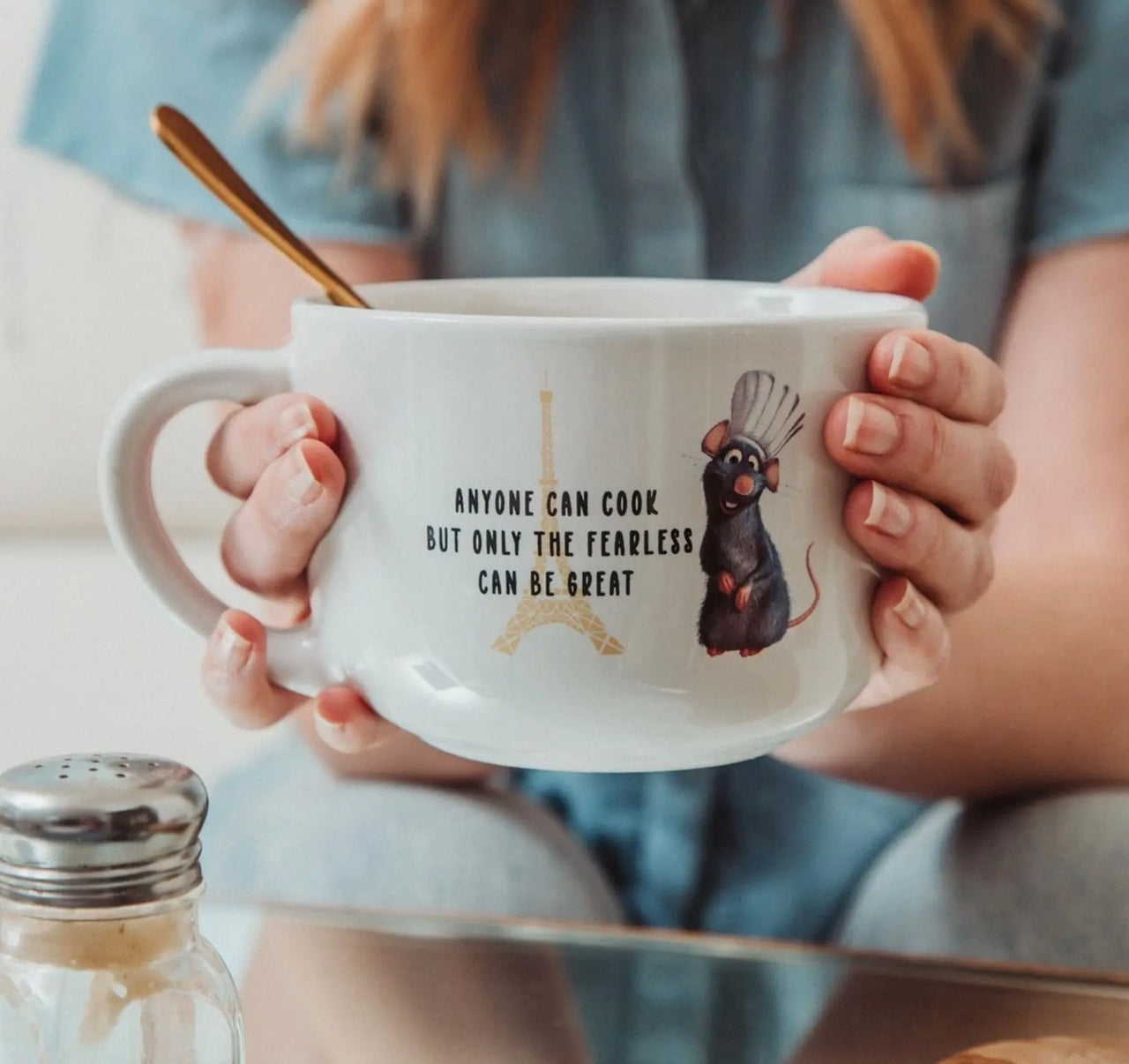 24 oz Ceramic Soup Mug w/ Lid Anyone Can Cook (Pre-Order)