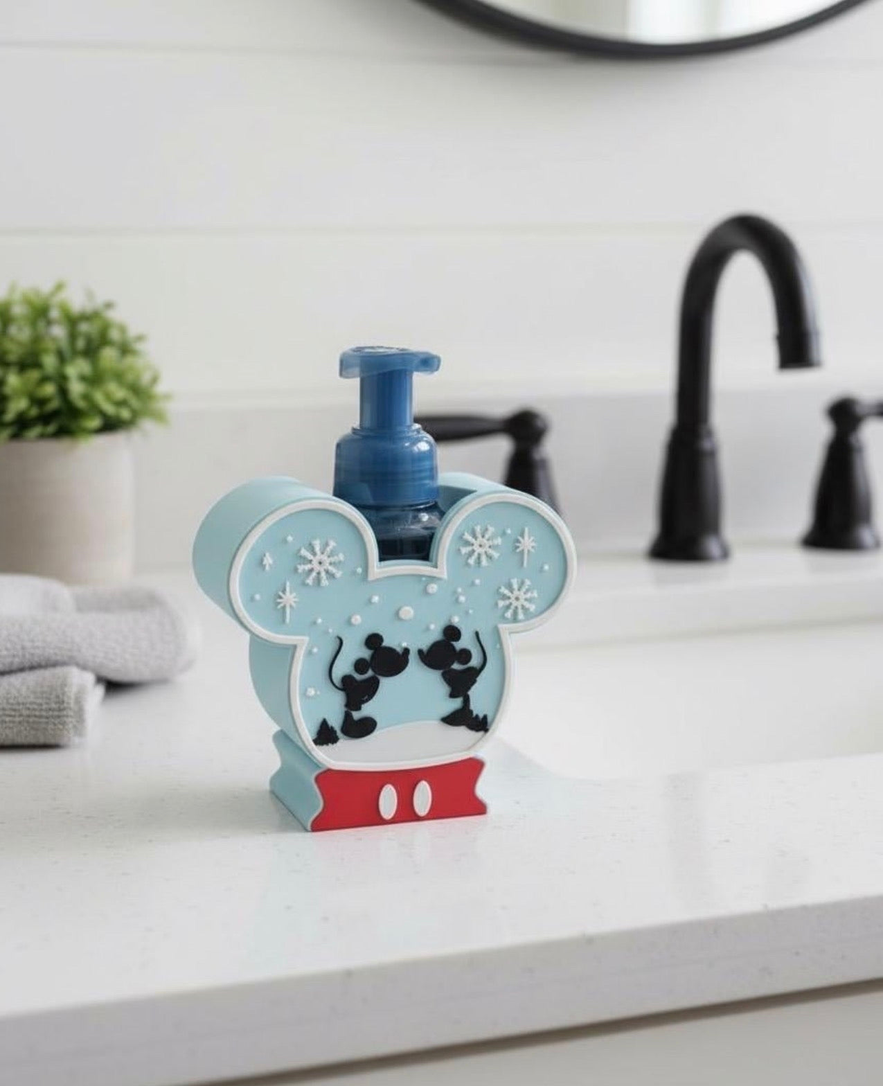 Snowglobe Foaming Soap Holder (Pre-Order)