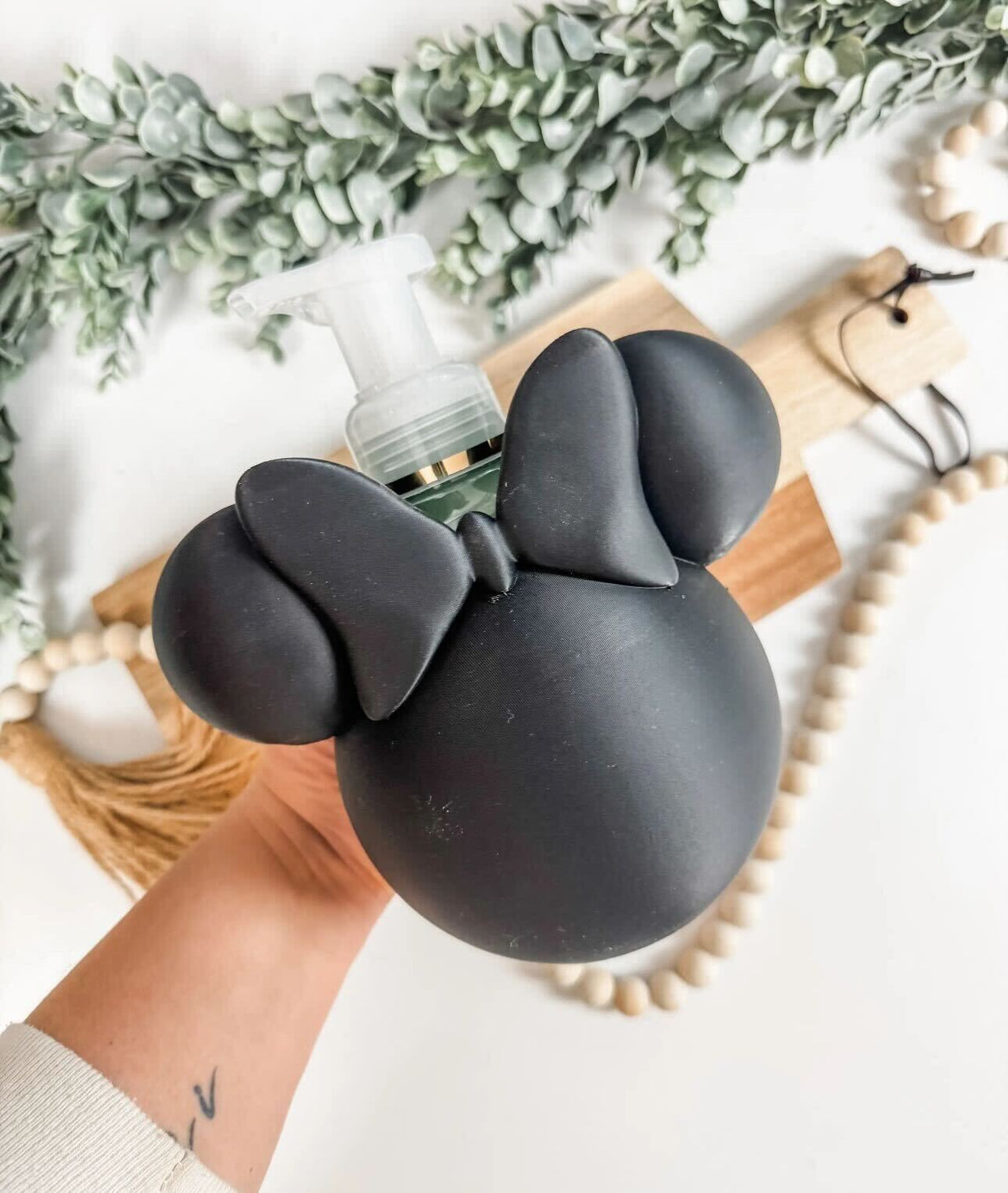 Black B&BW Mouse Foaming Soap Holder