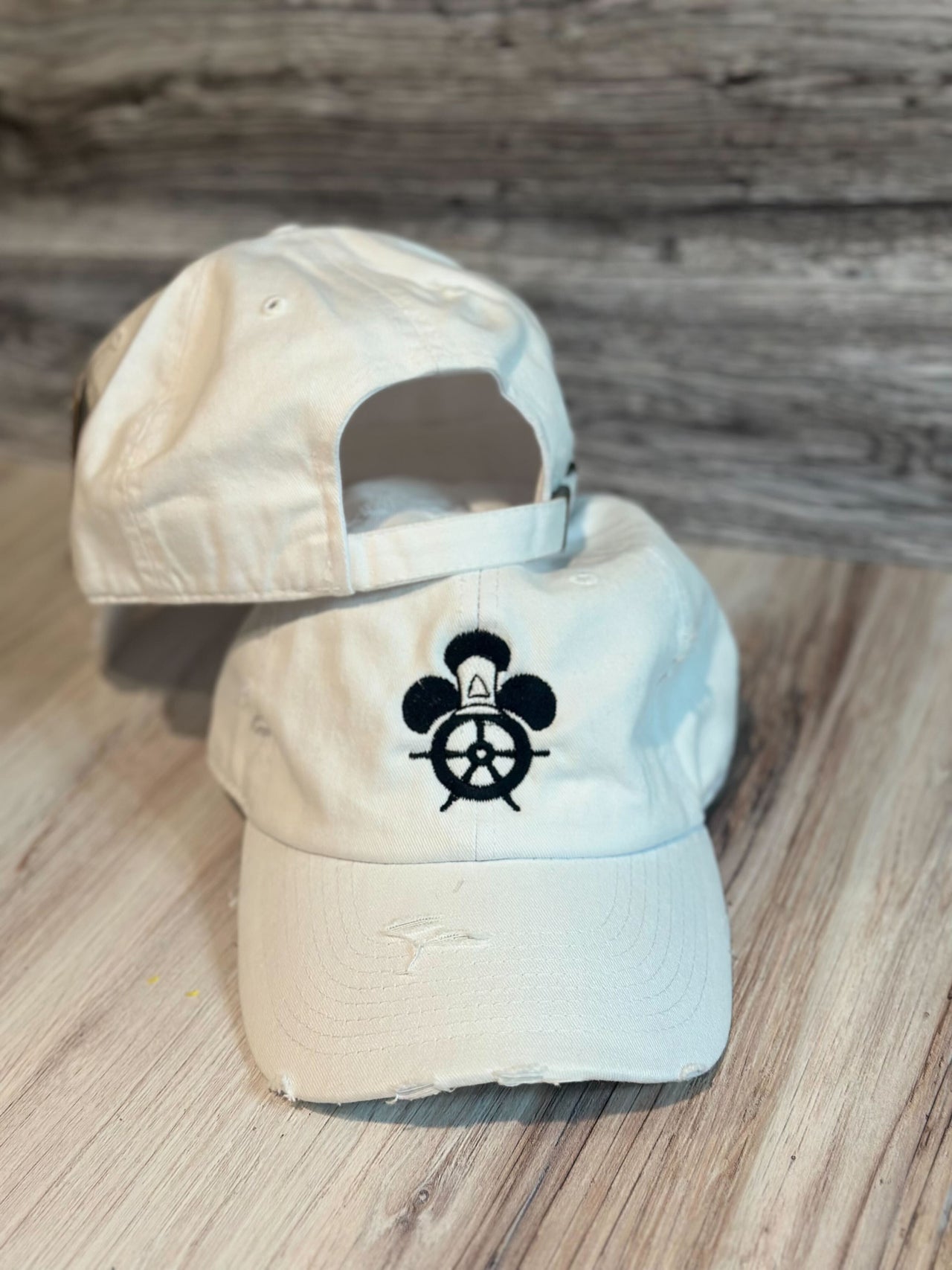 White Regular Embroidered Classic Steamboat Hat