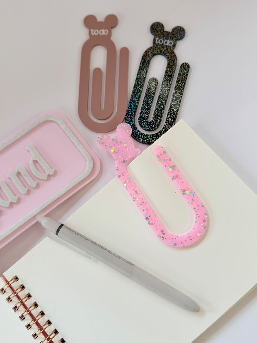 Pair of Jumbo Paper Clips